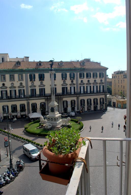 לינה וארוחת בוקר נאפולי Relais Piazza Dei Martiri חדר תמונה