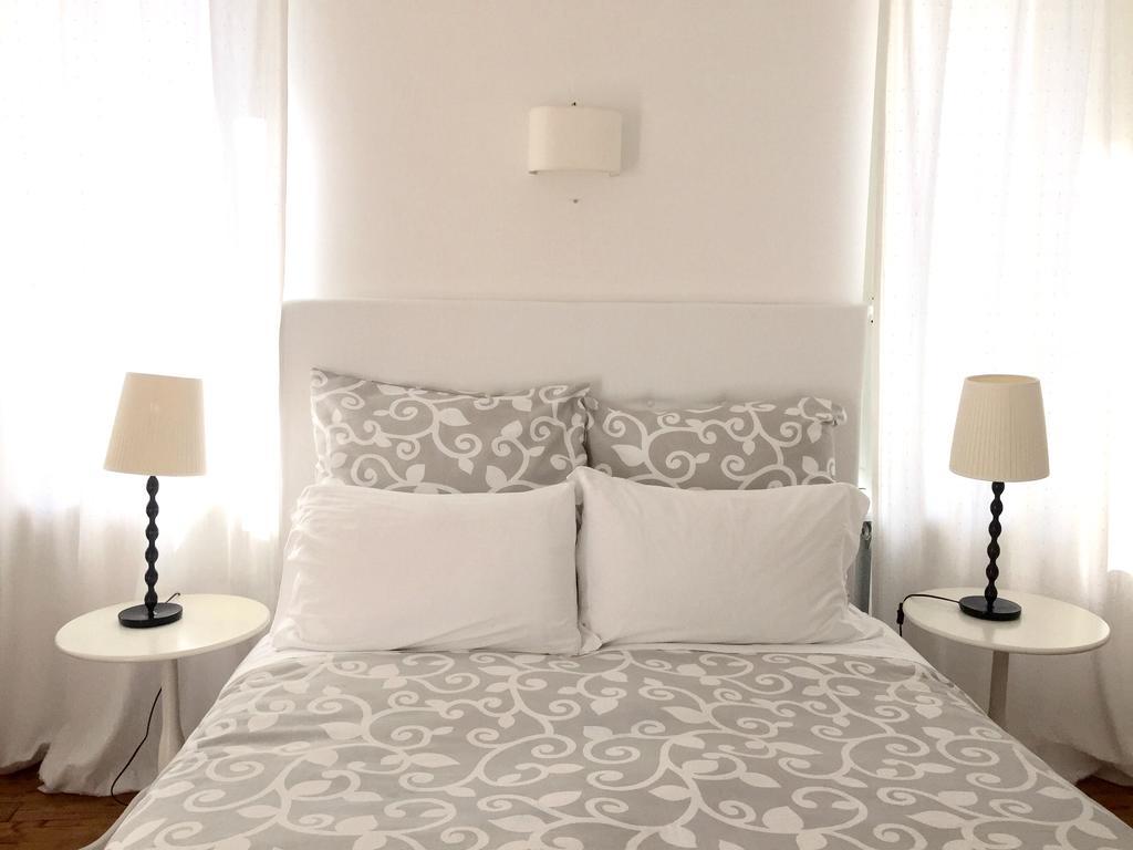 לינה וארוחת בוקר נאפולי Relais Piazza Dei Martiri מראה חיצוני תמונה