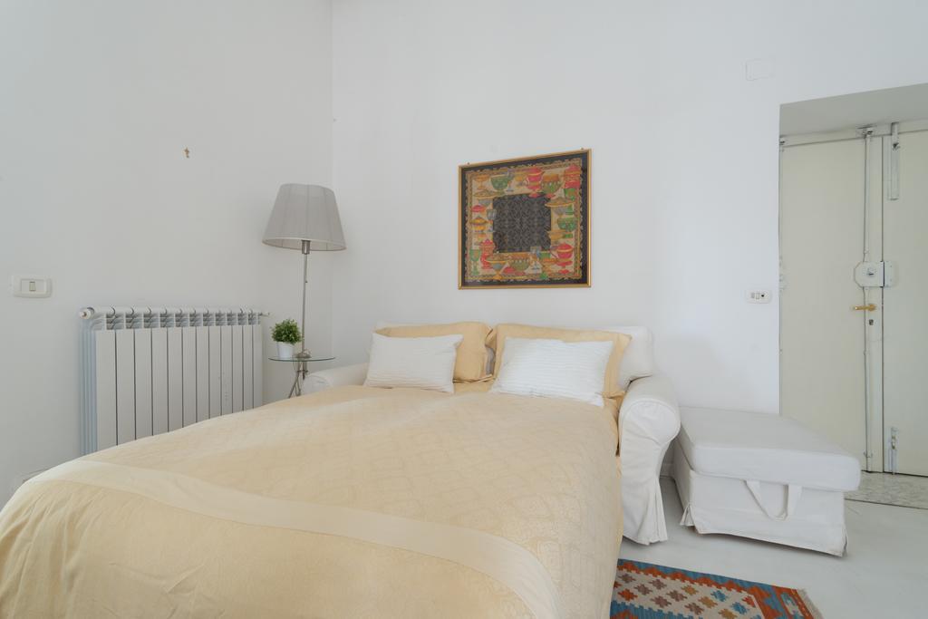 לינה וארוחת בוקר נאפולי Relais Piazza Dei Martiri מראה חיצוני תמונה